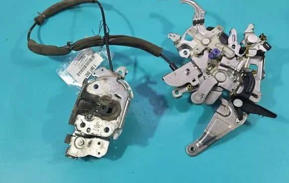 Dacia Dokker Rear door lock IMPRK1561592