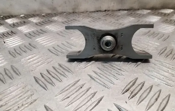 Audi Q5 SQ5 Fuel Injector clamp holder 03L216A