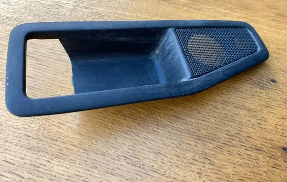 Volvo 480 Front door cover/cap 412339