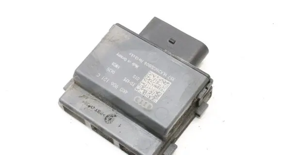 Audi A6 S6 C8 4K Fuel injection pump control unit/module 4K0906121C