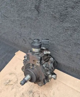 Audi A4 S4 B7 8E 8H Fuel injection high pressure pump 059130755S 059130755L 059130755H