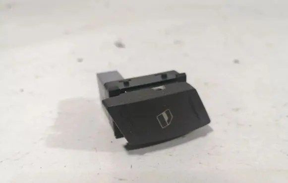 Skoda Octavia Mk2 (1Z) Electric window control switch 1Z0959855