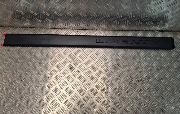 Jeep Liberty Front door trim (molding) 5KG82RXFAA 5KG82TRMAA