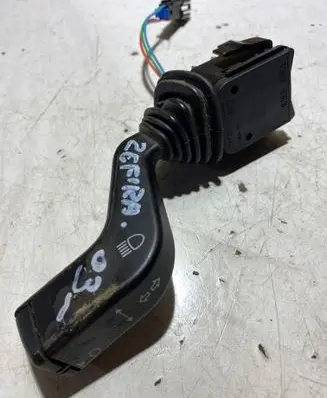 Opel Zafira A Indicator stalk 90560990