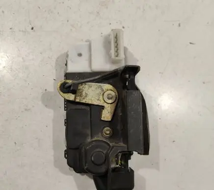Peugeot 607 Rear door lock