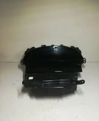 Toyota Yaris Speedometer (instrument cluster) 8380052640 4573000961
