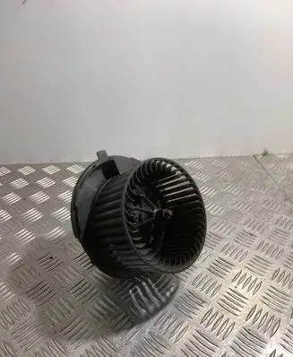 Volkswagen Golf V Heater fan/blower 1K1819015