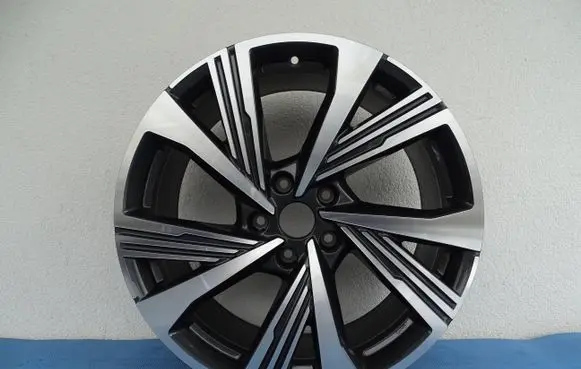 Audi Q6 e-tron R21 alloy rim 85H601025K