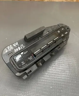 Toyota Auris E180 Climate control unit 5590002810 695265NB