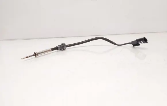 Mercedes-Benz A W176 Lambda probe sensor 0067325C188126R