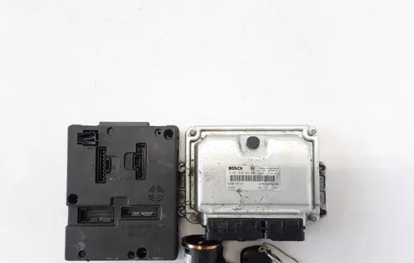 Renault Scenic I Engine ECU kit and lock set 