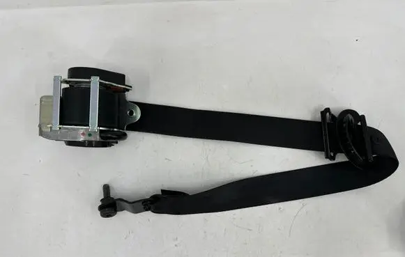 Land Rover Range Rover Evoque L538 Front seatbelt BJ32611B09