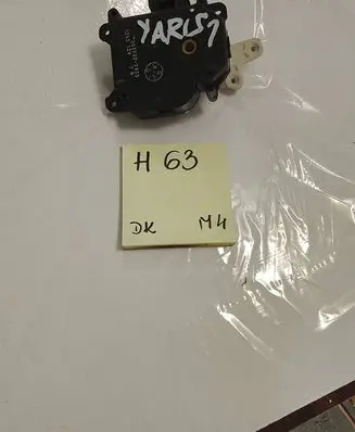 Toyota Yaris Air flap motor/actuator 0637007900