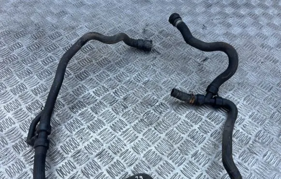 Ford Mondeo MK IV Engine coolant pipe/hose