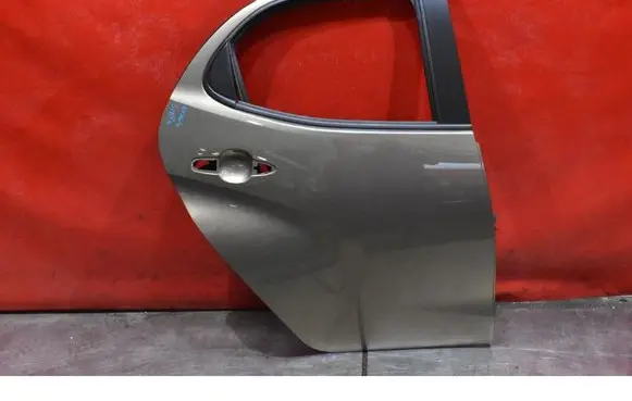 Toyota Yaris Rear door 