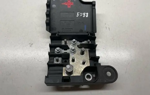 Audi Q5 SQ5 Positive wiring loom 8K0937517B