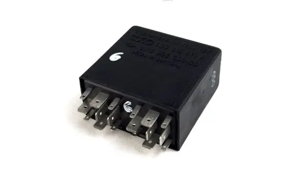 Audi A4 S4 B5 8D Light relay 4b0919471a
