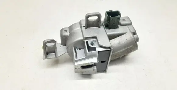 Volvo V70 Steering wheel lock P31202090