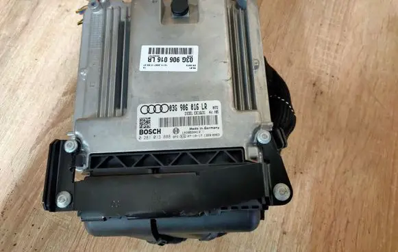 Audi A4 S4 B7 8E 8H Engine control unit/module 03G906016LR