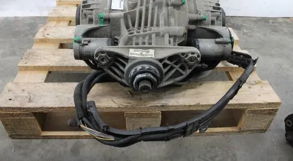 BMW X5M E70 Rear differential 7597990 33107597990