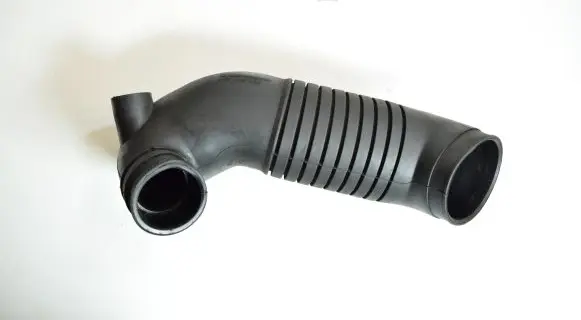 Audi A4 S4 B6 8E 8H Air intake hose/pipe 8E0129615