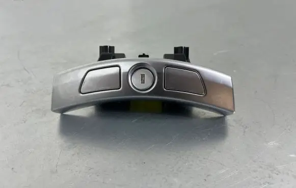 BMW 5 GT F07 Armrest lock 9142175