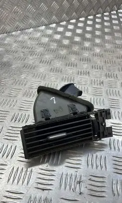 Audi A6 S6 C6 4F Dashboard side air vent grill/cover trim 4F2820901