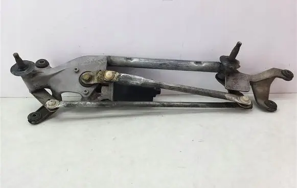 Nissan Primera Front wiper linkage 29810AU310