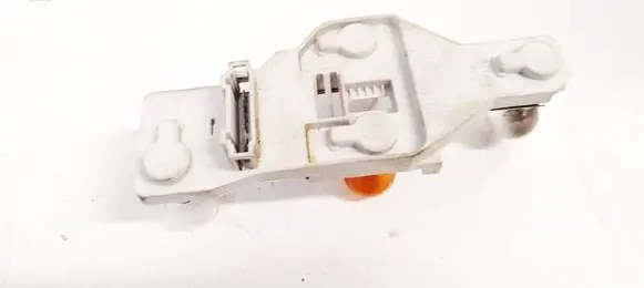 Skoda Octavia Mk2 (1Z) Tail light bulb cover holder 1Z9945257