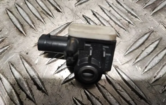 Mercedes-Benz GLE (W166 - C292) Airbag deployment crash/impact sensor A1668210151