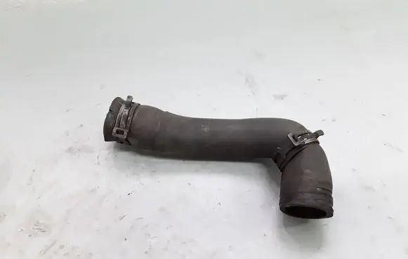 Volkswagen PASSAT B7 Engine coolant pipe/hose NOCODE