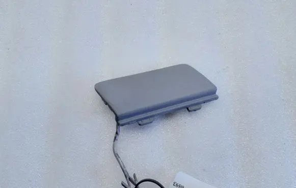 Mercedes-Benz B W245 Front tow hook cap/cover A1698850381