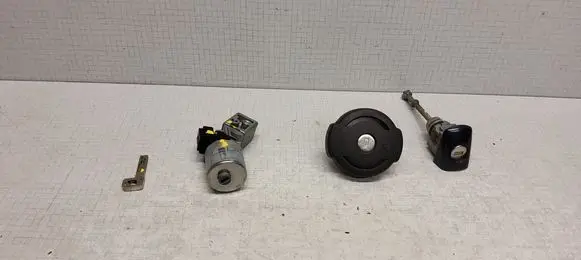 Citroen C5 Lock set 36410600 36388101