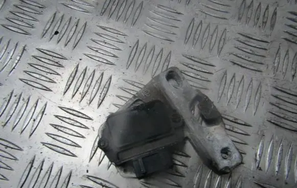 Opel Astra F Ignition amplifier control unit 5WK6222