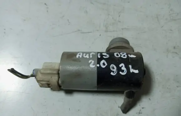 Toyota Auris 150 Windscreen/windshield washer pump