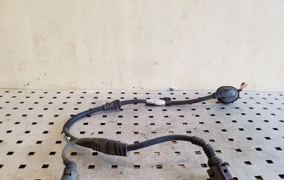 Audi A5 8T 8F Rear ABS sensor wiring 