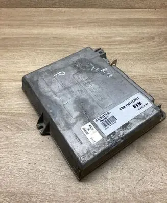 Renault 19 Engine control unit/module ECU 7700735140 S100813101G