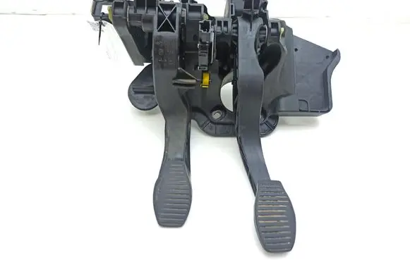 Fiat Fiorino Pedal assembly 0518581990E