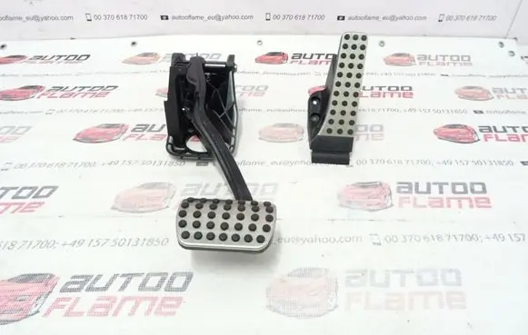 Mercedes-Benz S AMG W222 Pedal assembly A2053000104 A2052090000