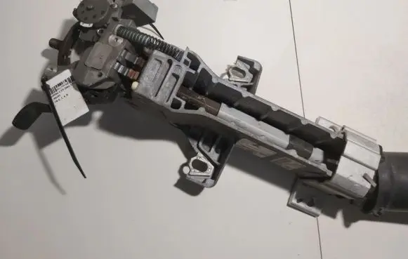 Steering wheel axle
