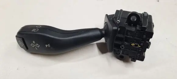 BMW X3 E83 Indicator stalk 8363668M 01104010 8363668