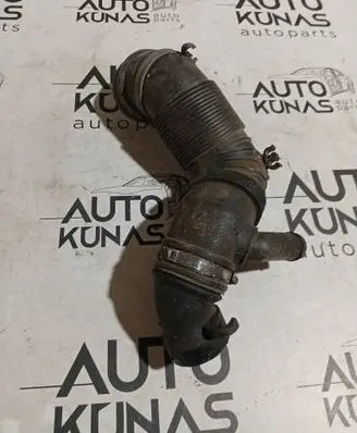 Skoda Octavia Mk2 (1Z) Air intake hose/pipe 3C0129654