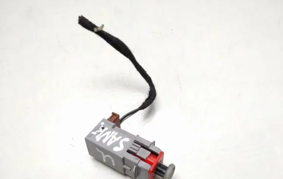 Opel Zafira B Clutch pedal sensor 55701396 869619858