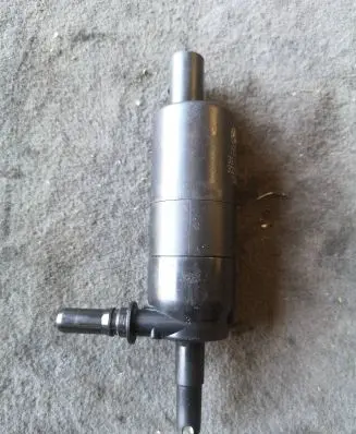 BMW 3 F30 F35 F31 Headlight washer pump 7217792 13264011 3323525