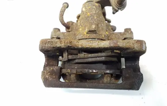 Chrysler Town & Country V Rear brake caliper