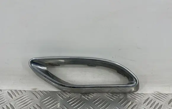 Mercedes-Benz C W205 Muffler trim A2058852321