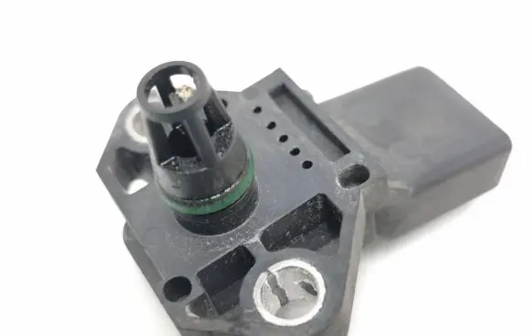 Audi A4 S4 B8 8K Air pressure sensor 038906051C 100522T0025B 0281002401