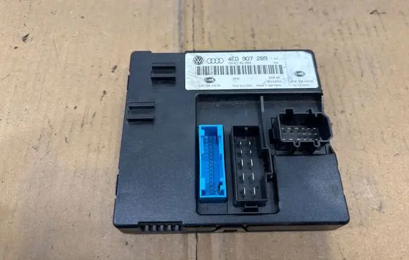 Audi A6 S6 C6 4F Comfort/convenience module 4E0907289 4E0910289A 5DK00843206