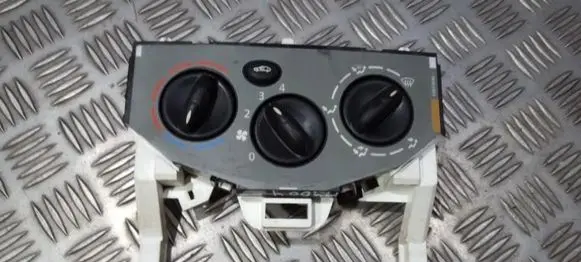 Opel Vivaro Climate control unit 100820 4505096233