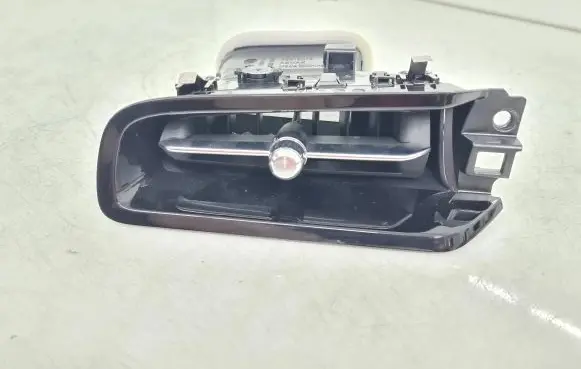 Polestar 2 Dashboard side air vent grill/cover trim 32219013